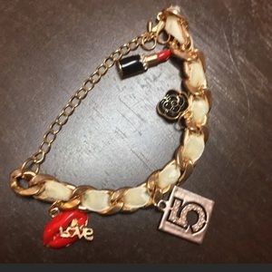 💖SALE💖 handmade velvet gold charm bracelet